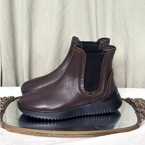 New! Aquatalia Women's 7.5 Brown Leather Upper Chelsea Boot Sneaker Cristiana